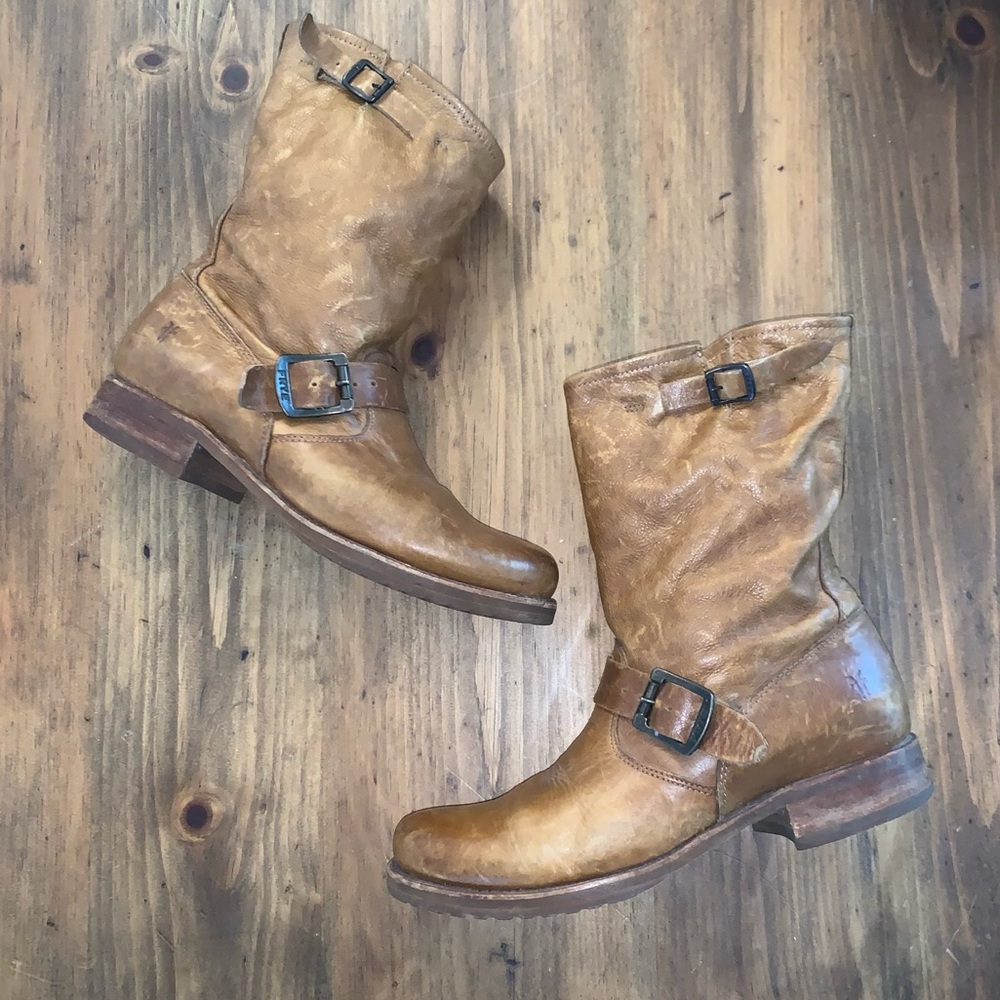 Frye Veronica Short Motorcycle Boots Beige - Sz 9